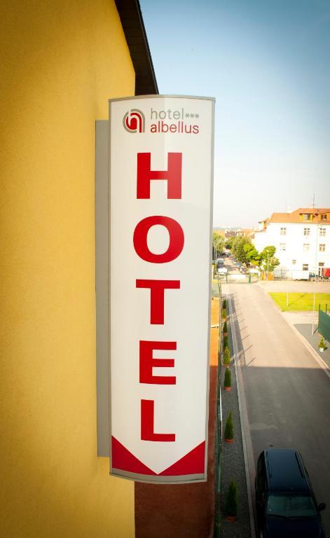Hotel Albellus برنو المظهر الخارجي الصورة