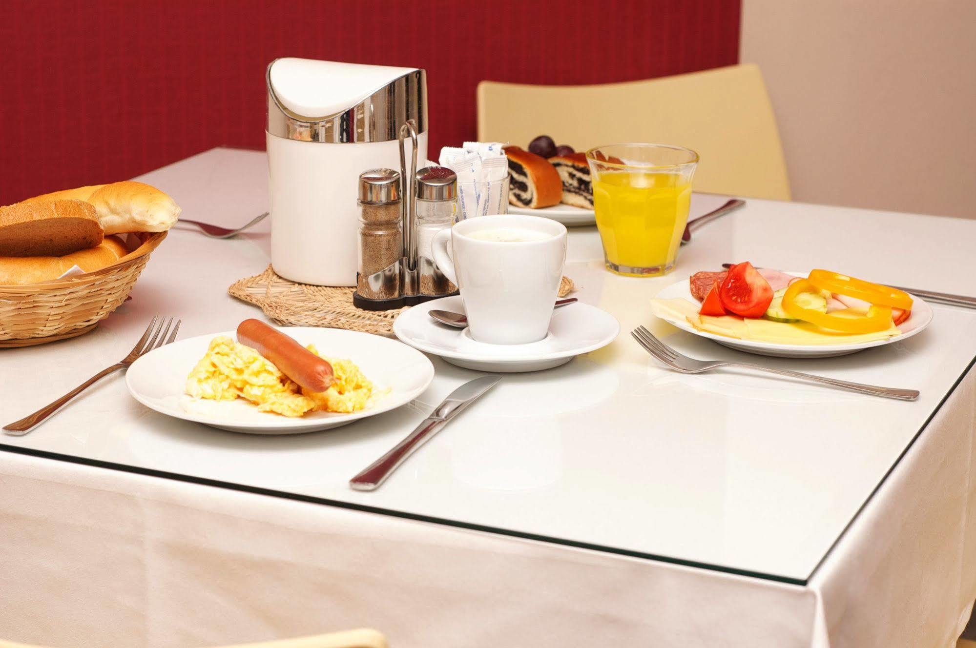 Hotel Albellus برنو المظهر الخارجي الصورة